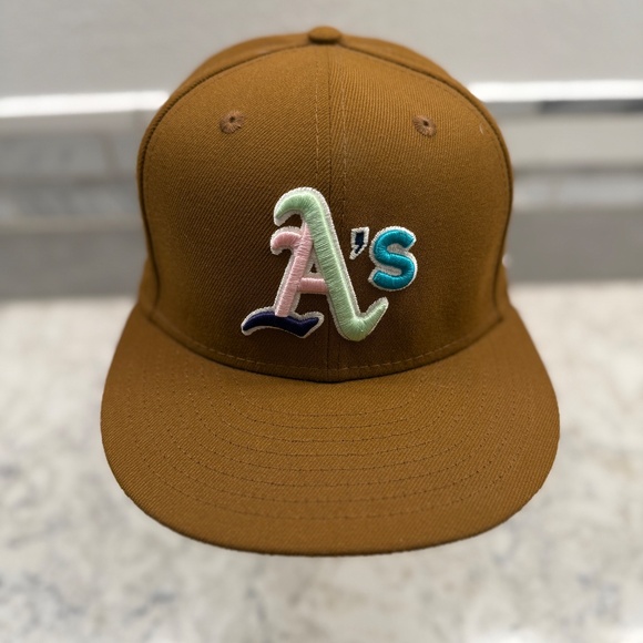 Oakland Athletics New Era Brown Battle of the Bay Hat -cp - Picture 2 of 8